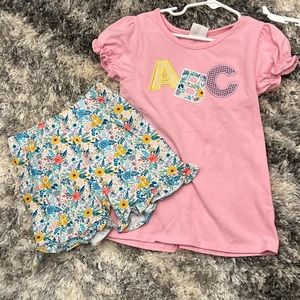 Stitchy fish ABC Applique Ruffle Short Set